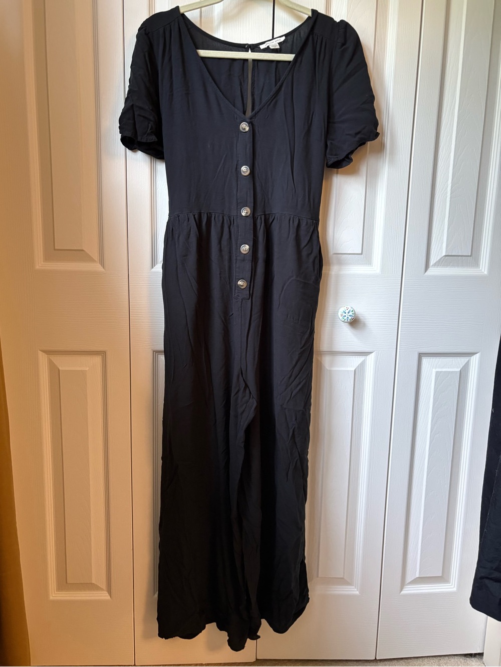 America Eagle Black Button-Front Jumpsuit with Short Sleeves